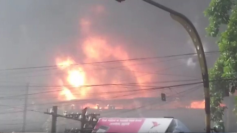 Μπαγκλαντές: Στους 23 οι νεκροί από τη φωτιά στο εργοστάσιο