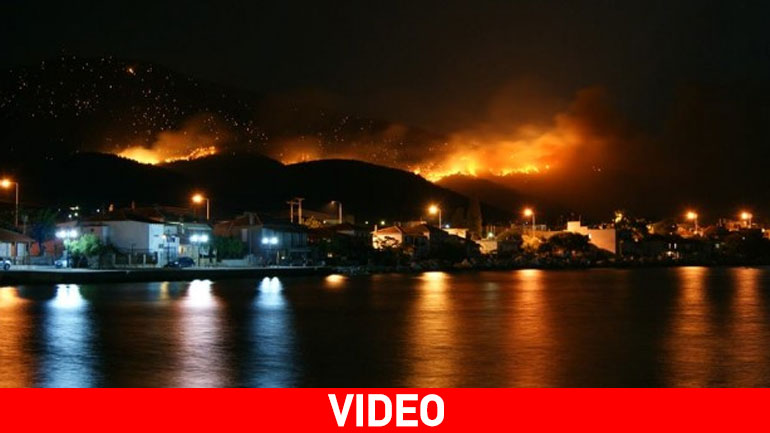 Ανεξέλεγκτη η πυρκαγιά στη Θάσο Ανεξέλεγκτη η πυρκαγιά στη Θάσο