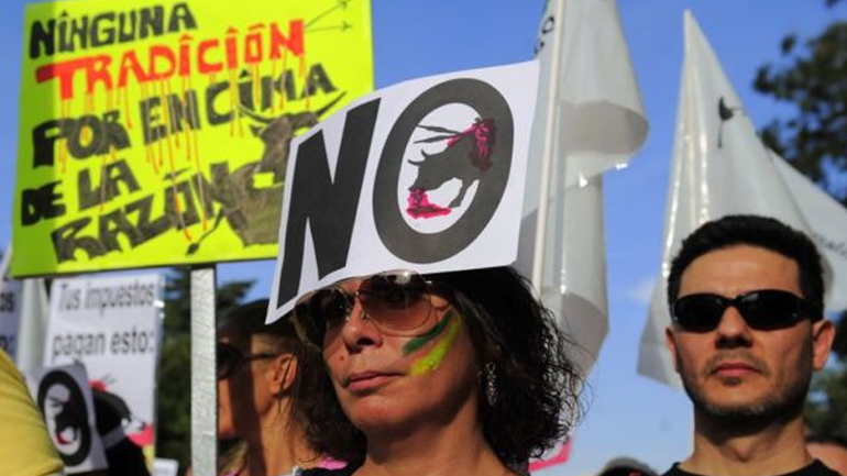 Ισπανία: Διαδήλωση χιλιάδων πολιτών για την κατάργηση των ταυρομαχιών