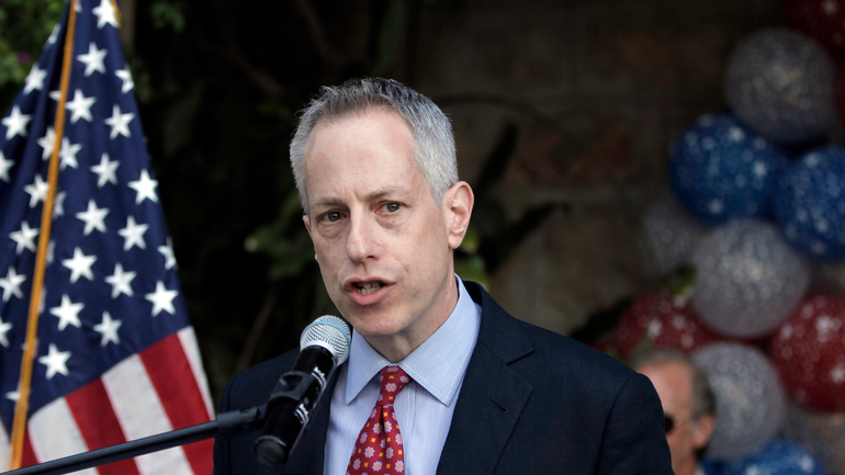 Συρία: Ο ειδικός απεσταλμένος των ΗΠΑ Ράτνεϊ προειδοποιεί την αντιπολίτευση για «σοβαρές συνέπειες» αν συνεργαστεί με τους τζιχαντιστές