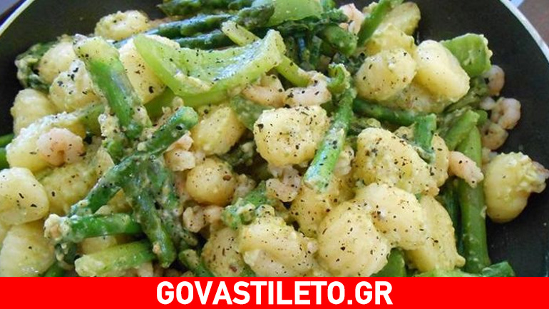 Νιόκι με σπαράγγια και γαρίδες