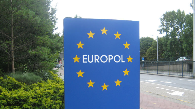 Η ΕΕ καταπολεμά το ξέπλυμα χρήματος μέσω Bitcoin