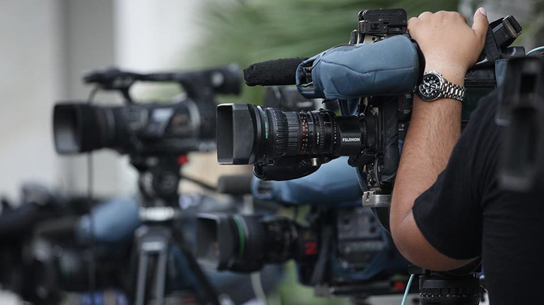 «Πανηγυρίζει η κυβέρνηση οδηγώντας 2.000 ανθρώπους στην ανεργία»