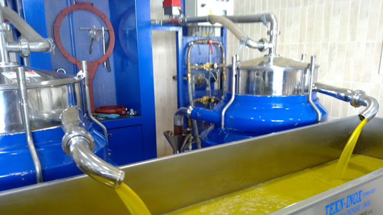 Δύο νεκροί σε απίστευτο δυστύχημα μέσα στη δεξαμενή ελαιοτριβείου