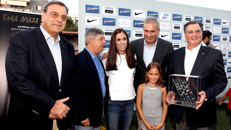 Βραβεύτηκε στη Φιλοθέη η Κατερίνα Στεφανίδη