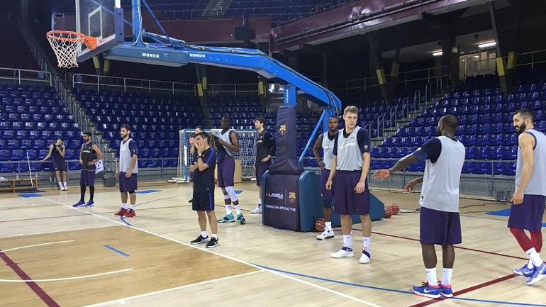 Επέστρεψε στη Μπαρτσελόνα ο Βεζένκοφ