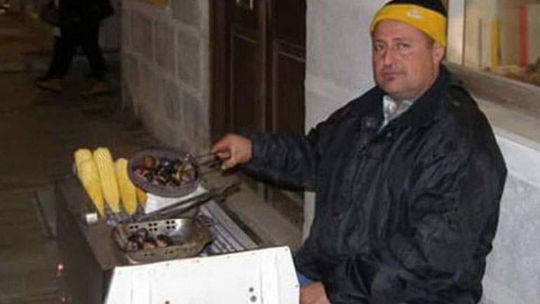 Καστανάς βρήκε και παρέδωσε τσάντα με 3.450 ευρώ