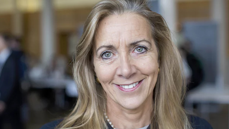 Βρετανία: Παραιτείται η πρόεδρος του BBC Trust