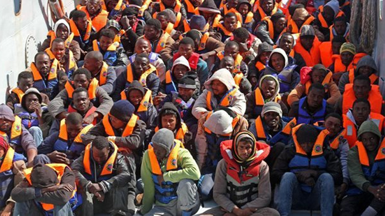 Στην Ιταλία περιμένουν να περάσουν 235.000 μετανάστες από την Λιβύη