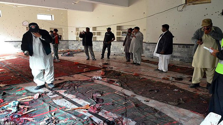 Πακιστάν: Τουλάχιστον 16 νεκροί από βομβιστική επίθεση σε τζαμί