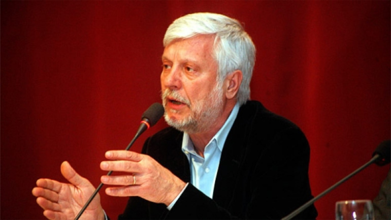 Τατούλης: Πολιτικάντης ο Σκουρλέτης