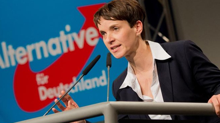 Γερμανία: Εμπρηστική επίθεση στο αυτοκίνητο της ηγέτιδας του αντιμεταναστευτικού κόμματος AfD