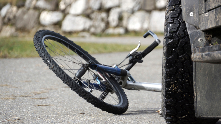 Τραγωδία: Αυτοκίνητο παρέσυρε και σκότωσε 11χρονο που έκανε ποδήλατο