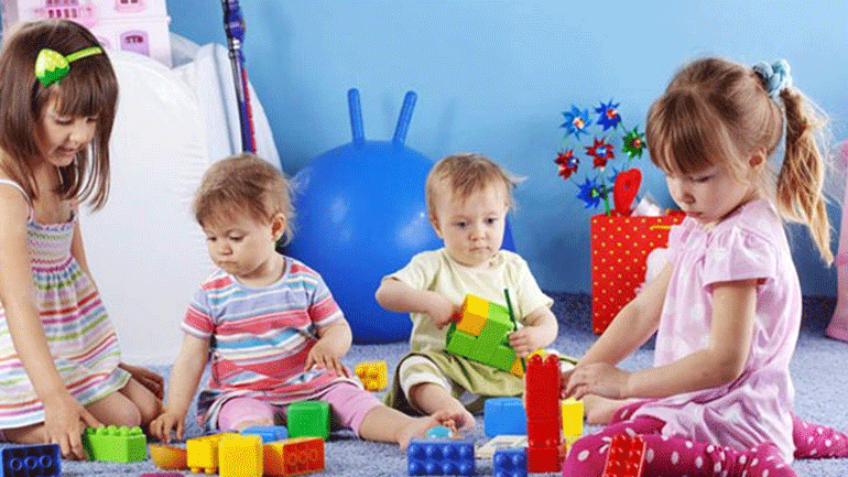 Με τους τρόπους αυτούς θα μάθετε το παιδί σας να μοιράζεται τα παιχνίδια του