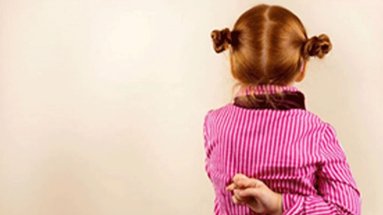 Όταν το παιδί λέει συνεχώς ψέματα Όταν το παιδί λέει συνεχώς ψέματα