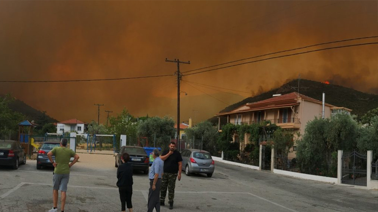 Άνοιξαν τα σχολεία στην πυρόπληκτη Θάσο