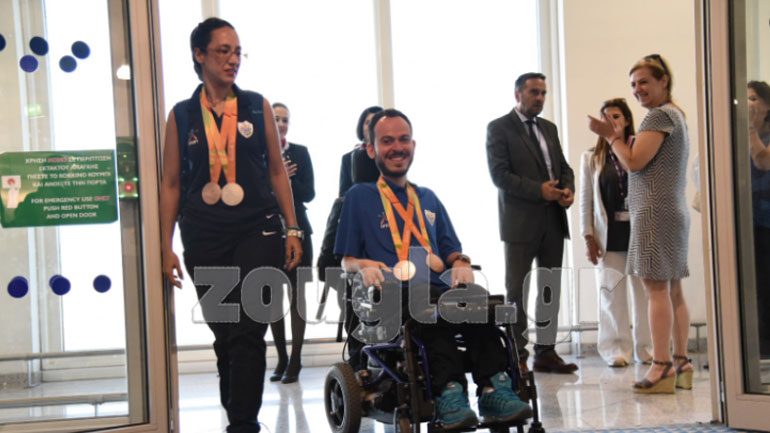 Ο σημαιοφόρος της ελληνικής παραολυμπιακής ομάδας