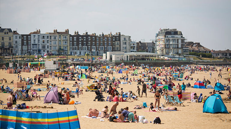Επιβεβαιώνεται ότι ο εφετινός Αύγουστος ήταν ο πιο ζεστός στα μετεωρολογικά χρονικά