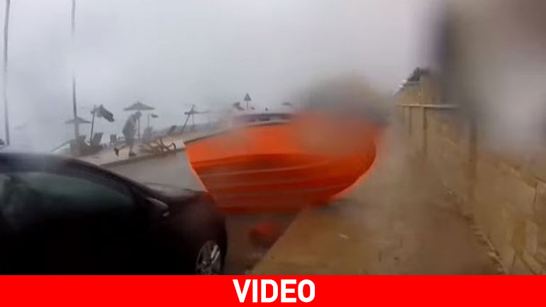 Η στιγμή που ο ανεμοστρόβιλος έκανε άνω – κάτω την Χερσόνησο