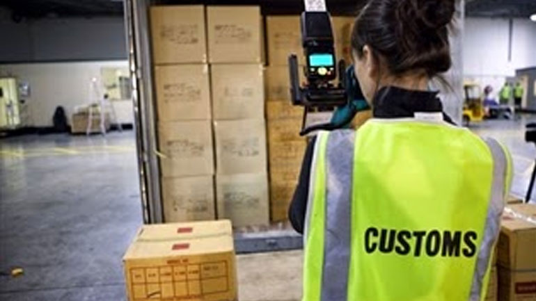 Απαγόρευση εισαγωγής φορτίου 132 τόνων ιχθυάλευρων στο τελωνείο του Πειραιά