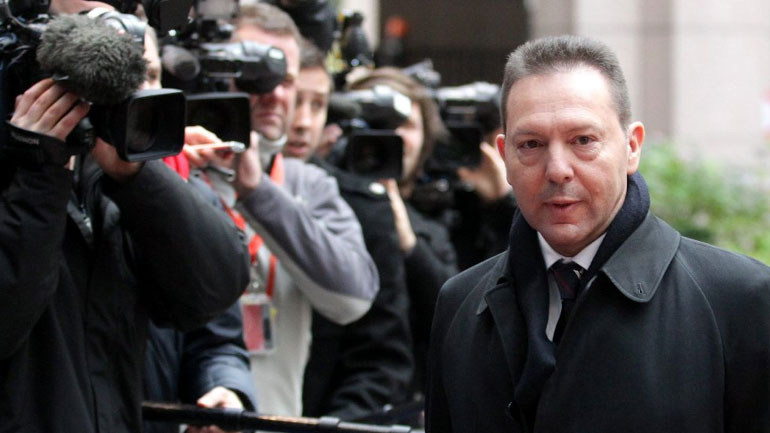 Στη Δικαιοσύνη προσφεύγει ο Στουρνάρας για «δημοσιεύματα λάσπης»