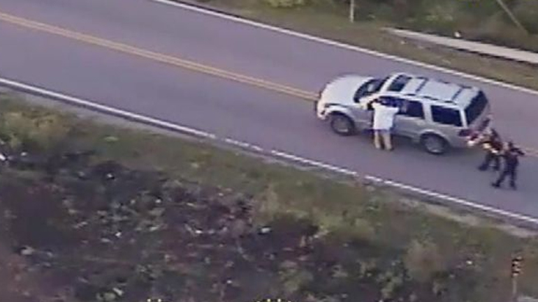 ΗΠΑ: Παραδόθηκε γυναίκα αστυνομικός για τη δολοφονία αφροαμερικανού στην Τούλσα