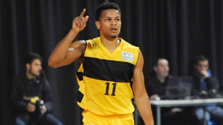 Στη Μπάγερν ο Ουότερς