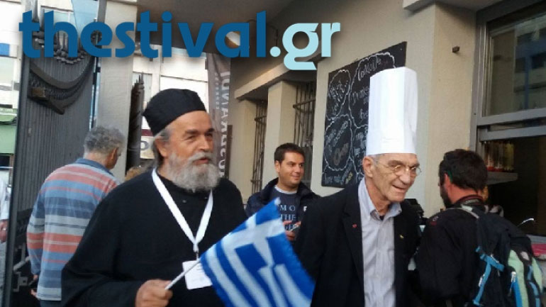 O σεφ Γιάννης Μπουτάρης έκανε παρέλαση στην παραλία της Θεσσαλονίκης