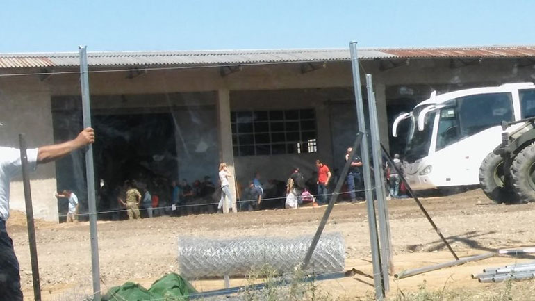 Συνελήφθησαν 24 Σύροι για εμπόριο ναρκωτικών στον καταυλισμό της Softex