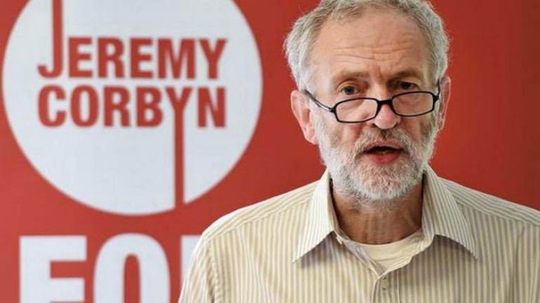 Ενημέρωση και συμμετοχή στις διαπραγματεύσεις για το Brexit ζητά ο Κόρμπιν