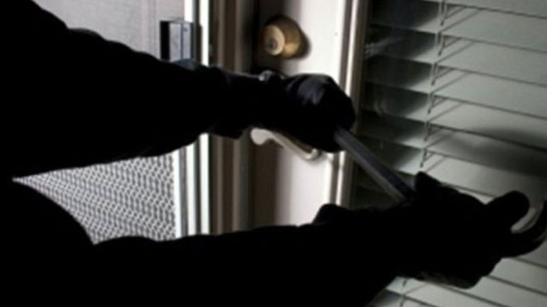 Πύργος: Χειροπέδες σε συμμορία που έκλεβε σπίτια