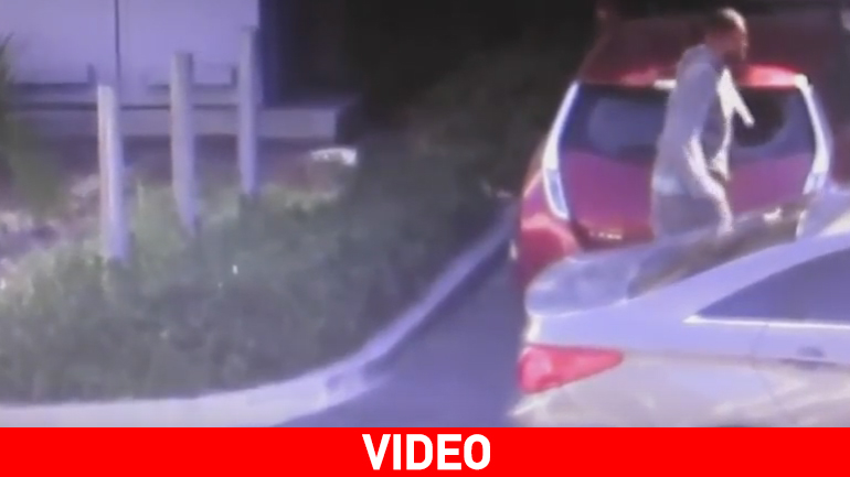 Κλειδωμένο αμάξι; Κανένα πρόβλημα για τον κλέφτη…