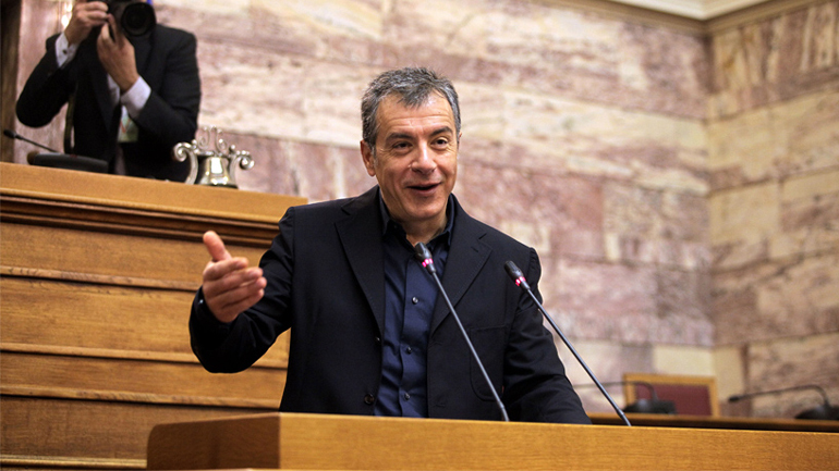 Επίθεση Στ. Θεοδωράκη στον Β. Λεβέντη με αφορμή τις τηλεοπτικές άδειες