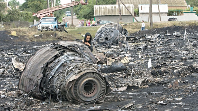 Υπόθεση MH17: «To αεροπλάνο καταρρίφθηκε με ρωσικό πύραυλο που εκτόξευσαν αντάρτες» Υπόθεση MH17: «To αεροπλάνο καταρρίφθηκε με ρωσικό πύραυλο που εκτόξευσαν αντάρτες»