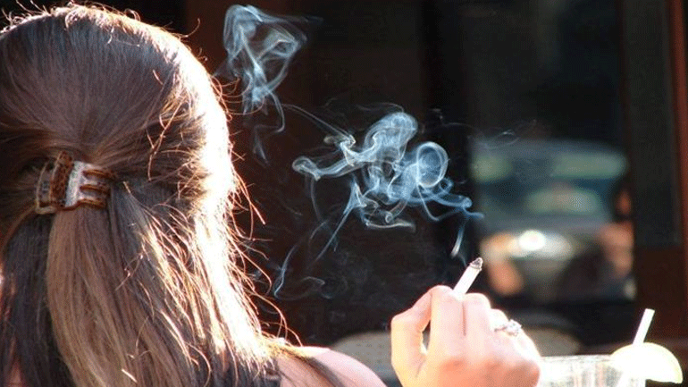 Αυτές οι τροφές αποτοξινώνουν από τη νικοτίνη!