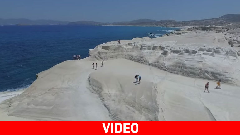 Η Μήλος σε ταξιδεύει…