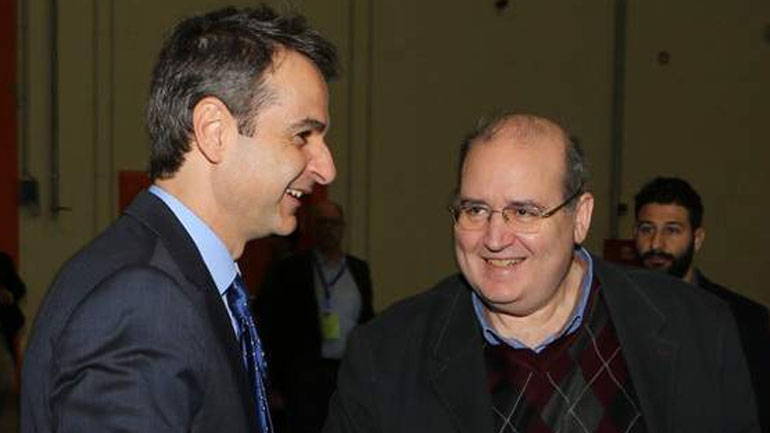 Μητσοτάκης για Φίλη: Ως αιώνιος φοιτητής αποφάσισε να πάρει το πτυχίο του!