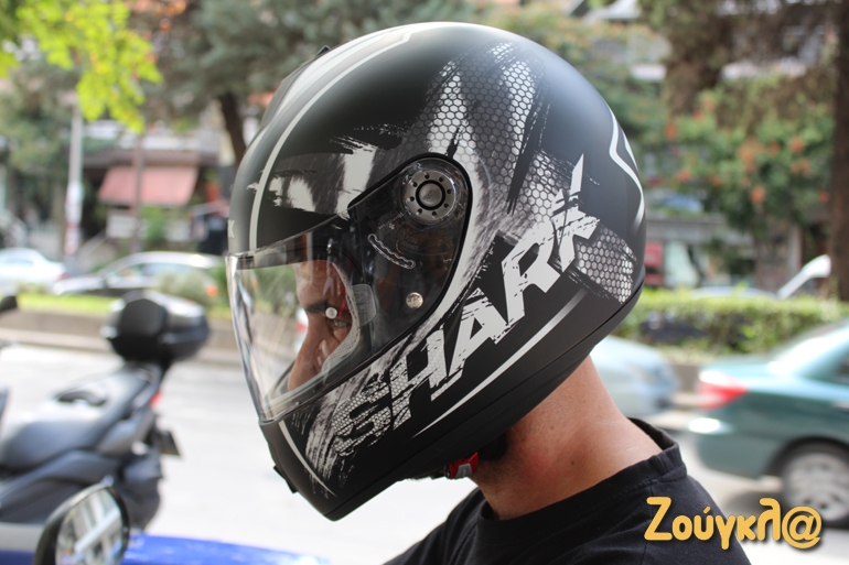 Κράνος για τους.... 'παπάκηδες'