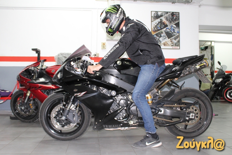 Οι αναβάτες των street μοτοσικλετών χρειάζονται κράνη με υψηλές απαιτήσεις...