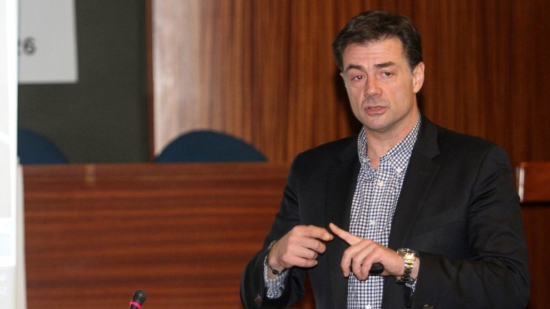 «Άξιος ο μισθός του Κύρρου Βασάρα»