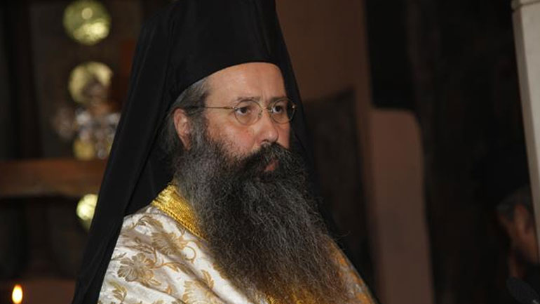 Διαψεύδει ο Μητροπολίτης Κίτρους ότι πρόσφυγες ξήλωσαν τη σκεπή της Μονής Πέτρας