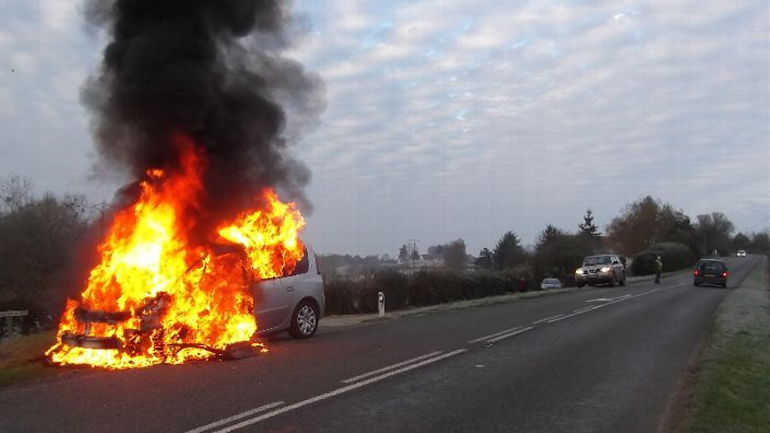 «Λαμπάδιασε» Ι.Χ. στη Θεσσαλονίκη