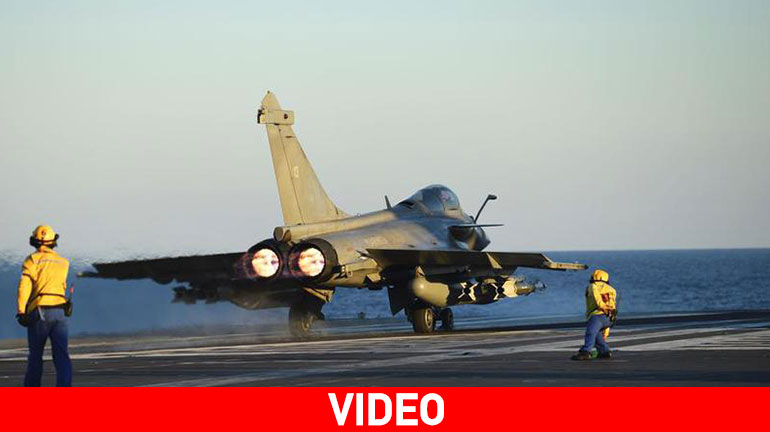 Η μάχη της Μοσούλης: Απογειώθηκαν 8 Rafale από το Σαρλ ντε Γκωλ