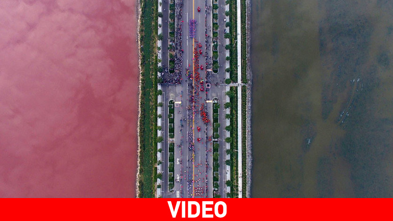 H κινεζική «Nεκρά Θάλασσα» βάφτηκε κόκκινη