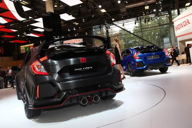 To πρωτότυπο Honda Civic Type R βασισμένο στην τελευταία γενιά...