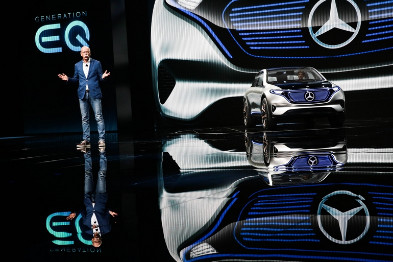 Η Mercedes παρουσίασε τη νέα σειρά ηλεκτρικών μοντέλων. Την αρχή κάνει το εντυπωσιακό Generation EQ