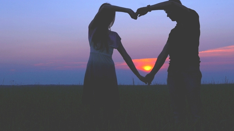 Ο έρωτας έρχεται τελικά με την τέταρτη ματιά!