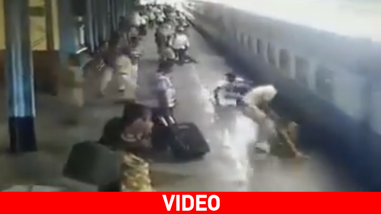 Παίζοντας με τον θάνατο για… μια θέση στο τρένο!