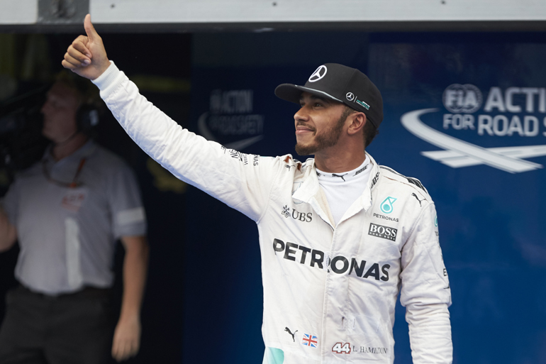 O Lewis Hamilton κέρδισε την Pole Position, αλλά στον αγώνα αποδείχτηκε άτυχος όταν αναγκάστηκε να εγκαταλείψει από σπασμένο κινητήρα...