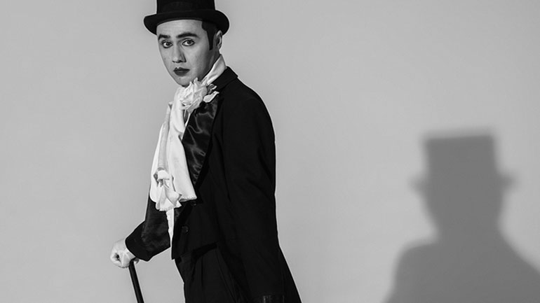 «Ο Πίθηκος του Κάφκα» του Κόλιν Τίβαν στο Από Μηχανής Θέατρο